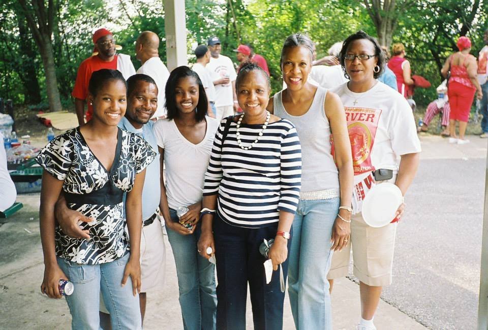 Alumni group at outdoor park event